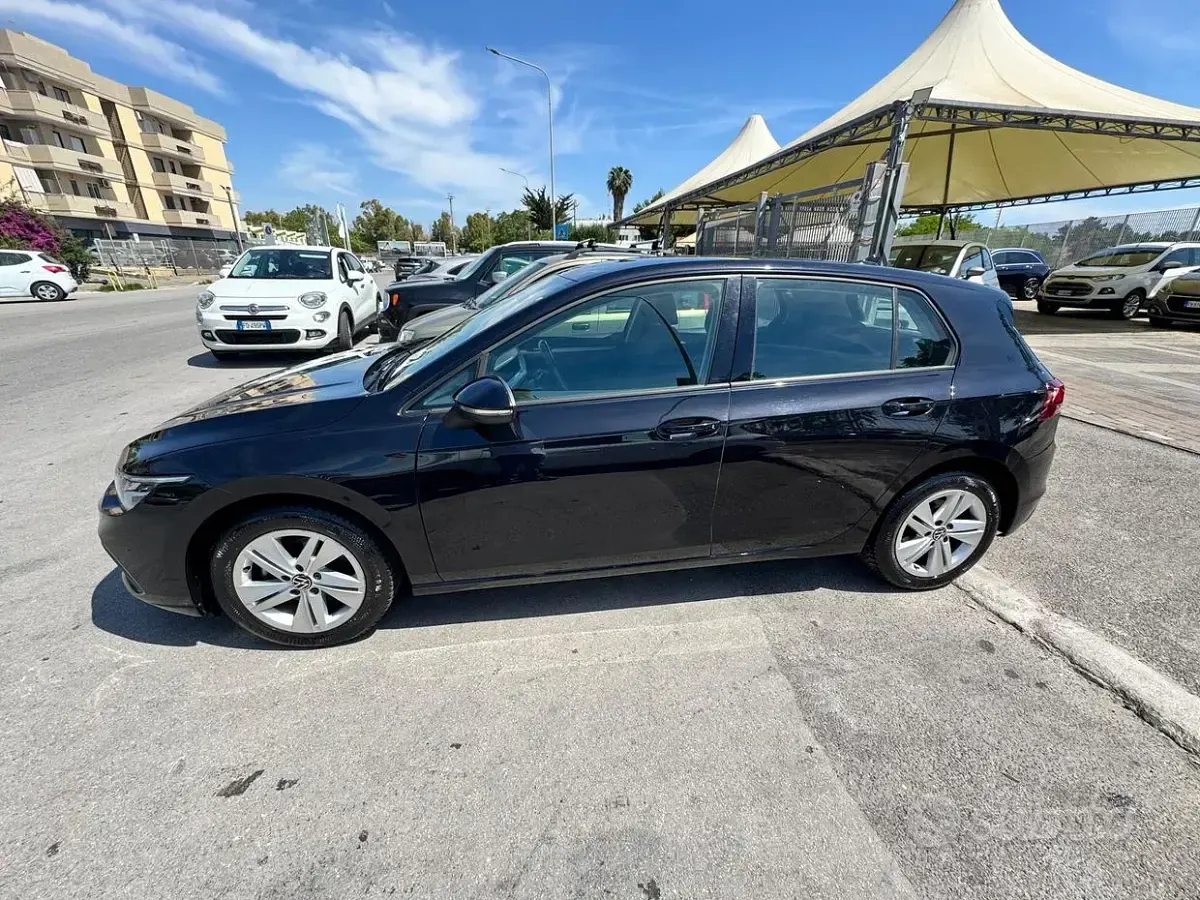 Usata VW Golf VIII Style 116 CV (85 kW) 2022 Nero Berlina