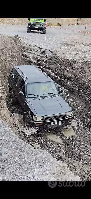 Begagnad Toyota 4 Runner 90 HK (66 kW) 1991 Grön SUV