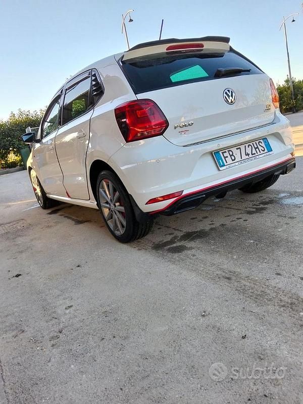 Usata VW Polo 90 CV (66 kW) 2016 Bianco Berlina