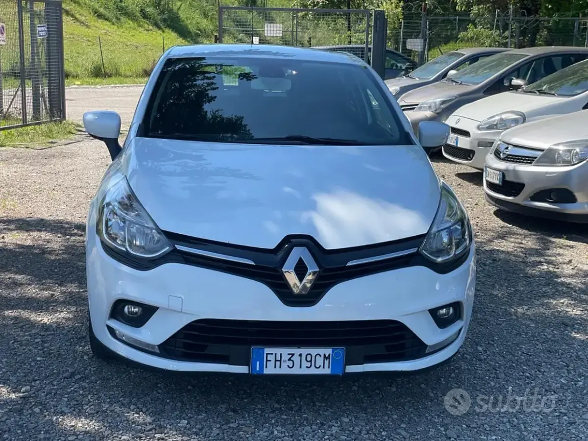 Occasion Renault Clio IV Life 75 PK (55 kW) 2017 Wit Sedan