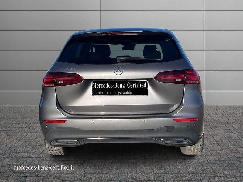 Usata Mercedes B180 Advanced Plus 116 CV (85 kW) 2023 Grigio montagna Utilitaria