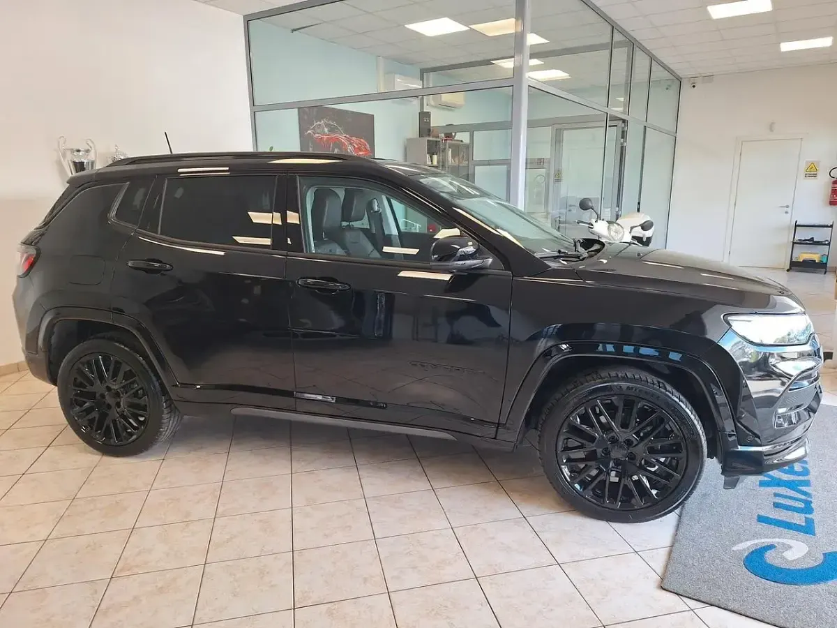 Usata Jeep Compass Night Eagle 131 CV (96 kW) 2024 Nero SUV