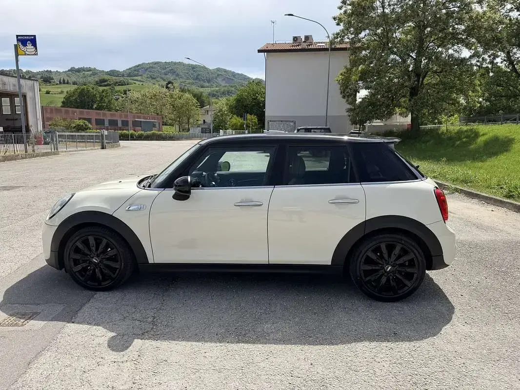 Usata Mini Cooper SD Business 170 CV (125 kW) 2015 Bianco Utilitaria