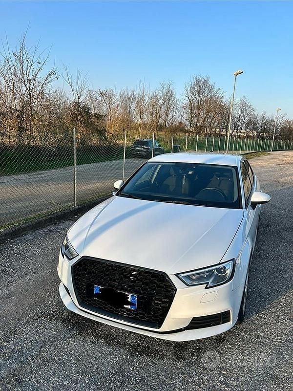 Usata Audi A3 Admired 150 CV (110 kW) 2019 Bianco Berlina