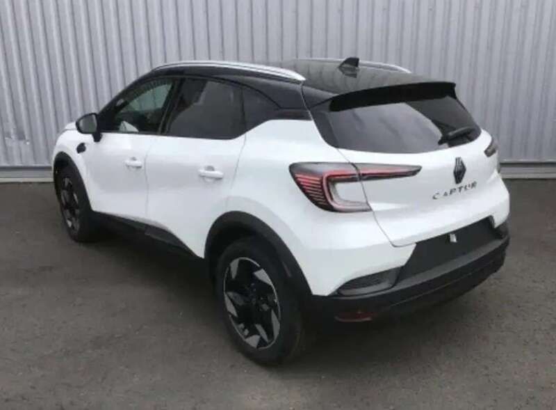 Usata Renault Captur Techno 101 CV (74 kW) 2024 Bianco SUV