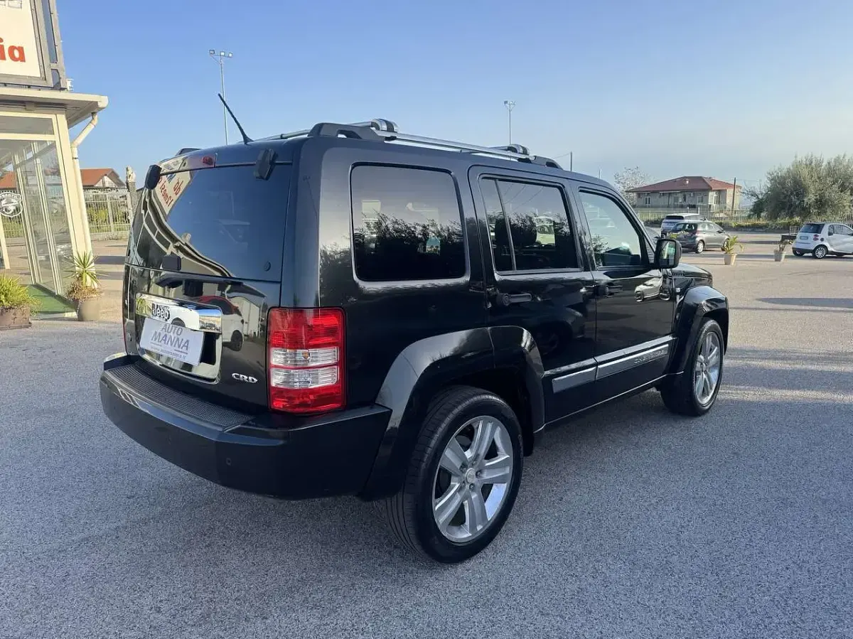 Second-hand Jeep Cherokee Overland 200 CP (147 kW) 2013 Negru SUV
