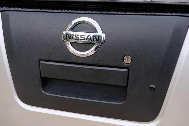 Usata Nissan Navara 171 CV (125 kW) 2006 Pick-up