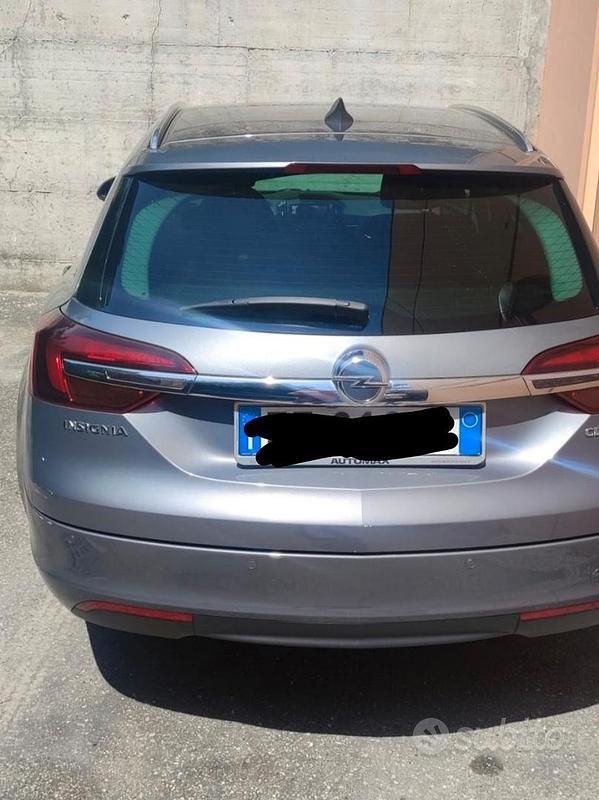 Usata Opel Insignia Business 136 CV (100 kW) 2016 Grigio Station wagon