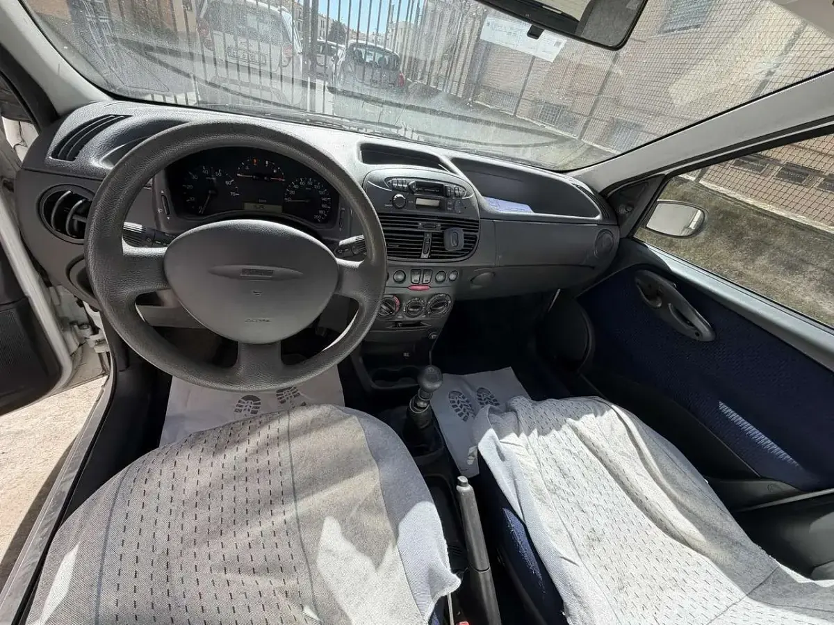 Usata Fiat Punto 80 CV (58 kW) 2002 Other Utilitaria