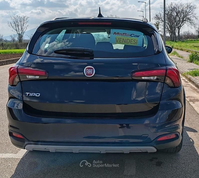 Usata Fiat Tipo Cross 131 CV (96 kW) 2023 Blu Station wagon