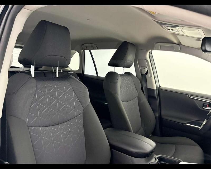 Usata Toyota RAV4 Hybrid 178 CV (130 kW) 2021 Black met SUV