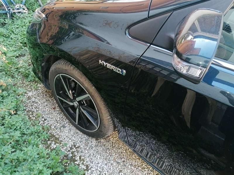 Usata Toyota Auris Touring Sports Active 99 CV (72 kW) 2017 Station wagon