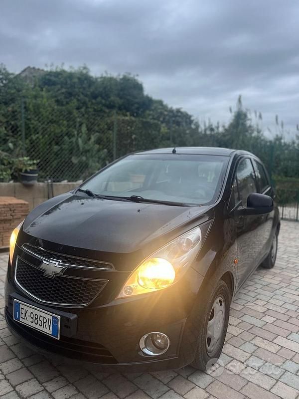 Nero Usata 2012 Chevrolet Spark LS Due volumi | 3000 € (Buon prezzo) - Immagine 1/4