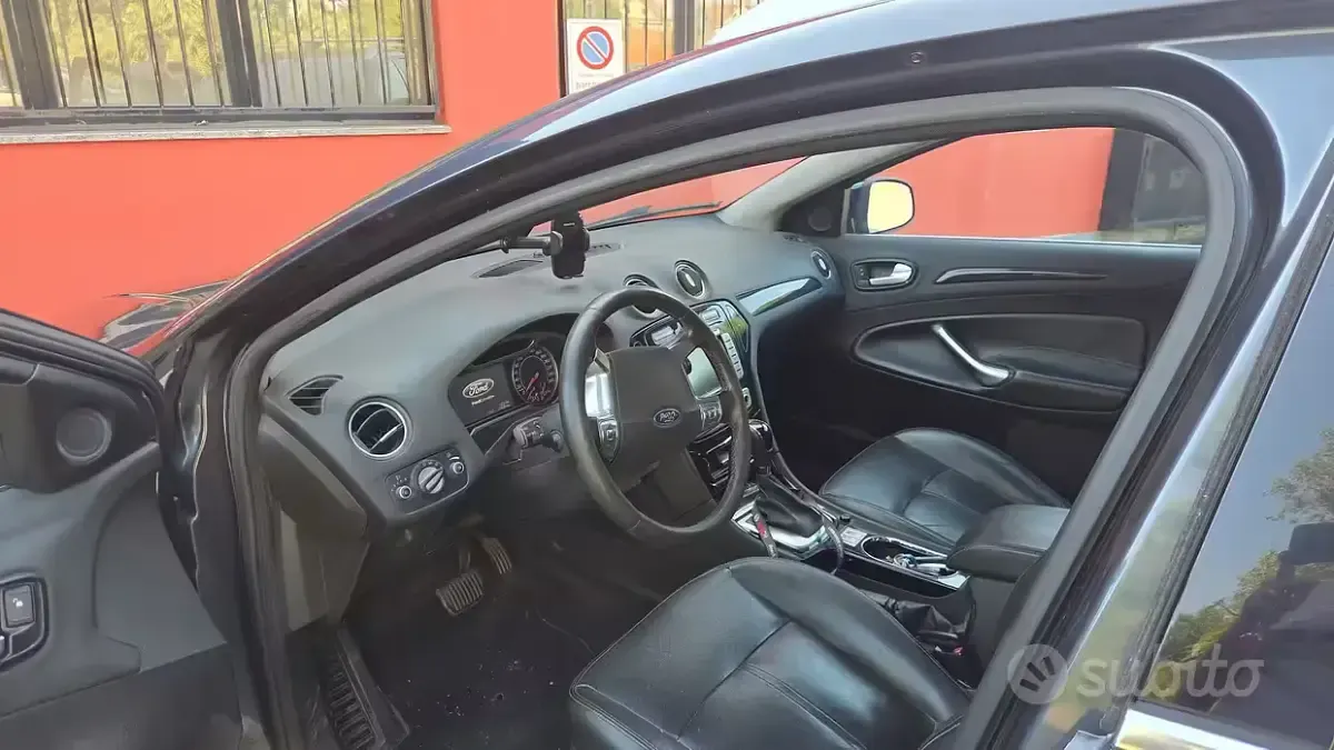 Usata Ford Mondeo 163 CV (119 kW) 2010 Nero Station wagon