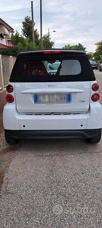 Bianco Usata 2013 Smart ForTwo Cabrio Passion Cabrio | 8500 € (Ottimo prezzo) - Immagine 1/4