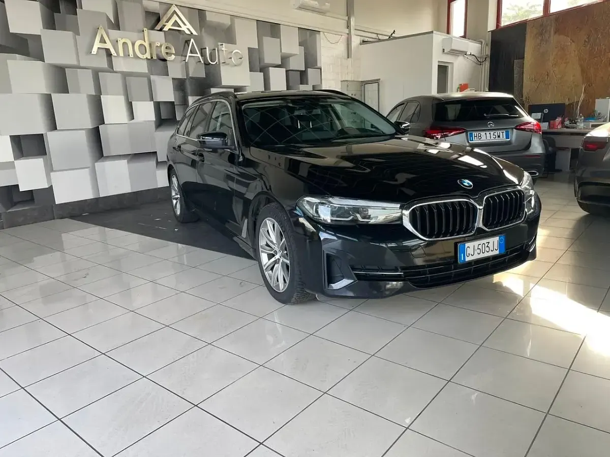 Usata BMW 520 190 CV (139 kW) 2022 Nero Berlina