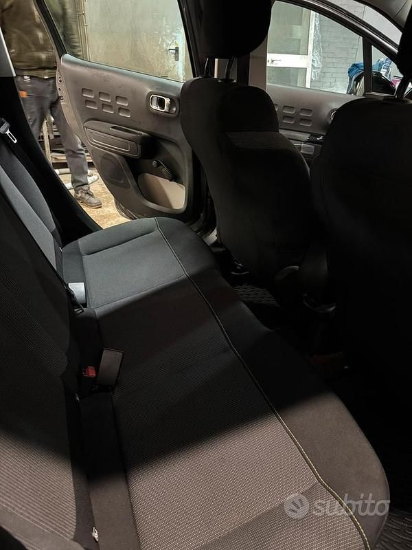 Usata Citroën C3 Shine 105 CV (77 kW) 2020 Grigio Berlina