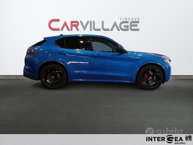 Usata Alfa Romeo Stelvio Veloce 210 CV (154 kW) 2022 Blu SUV