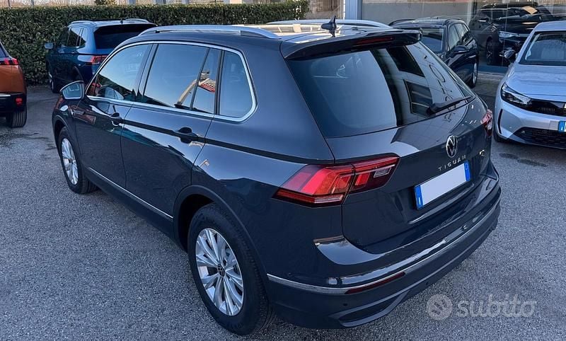 Usata VW Tiguan Life 150 CV (110 kW) 2021 Urano grey SUV