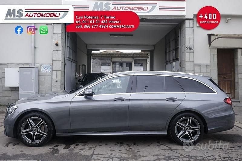 Usata Mercedes E220 Premium Plus 200 CV (147 kW) 2022 Grigio scuro Station wagon