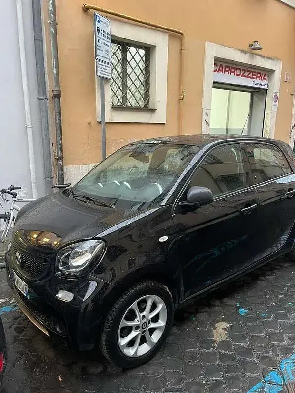 Usata Smart ForFour Passion 71 CV (52 kW) 2016 Nero Utilitaria