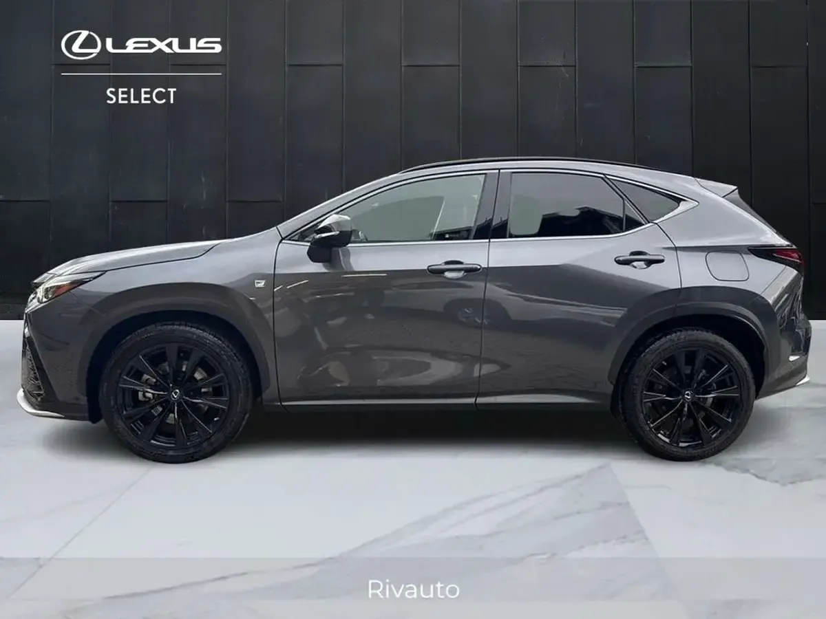 Usata Lexus NX300h Sport Line 309 CV (227 kW) 2022 Grigio SUV