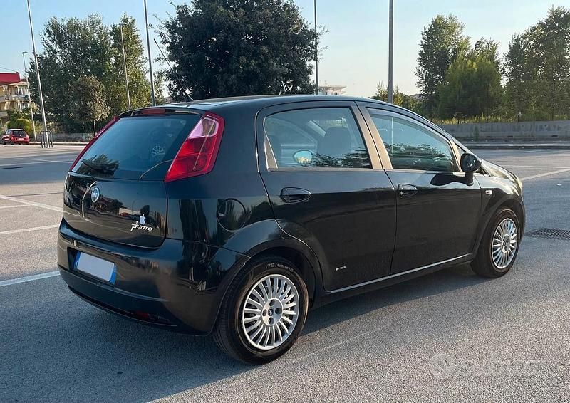 Usata Fiat Grande Punto 2006 Nero Utilitaria