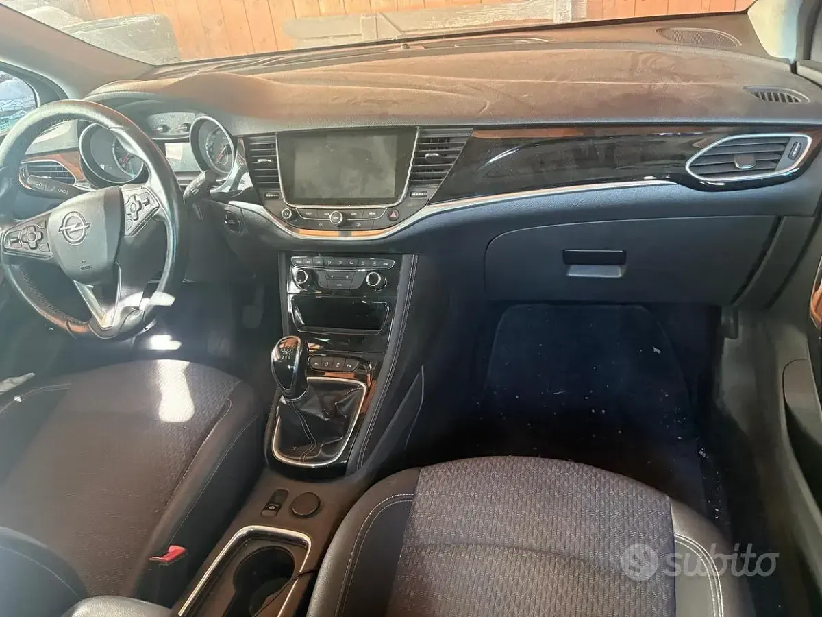 Usata Opel Astra 101 CV (74 kW) 2017 Grigio Station wagon