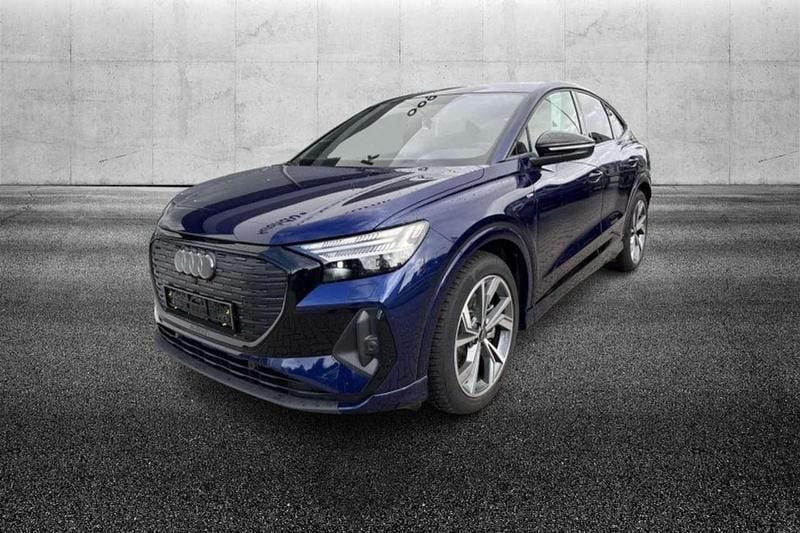 Usata Audi Q4 e-tron S-Line 210 kW (286 CV) 2024 Blu/azzurro SUV