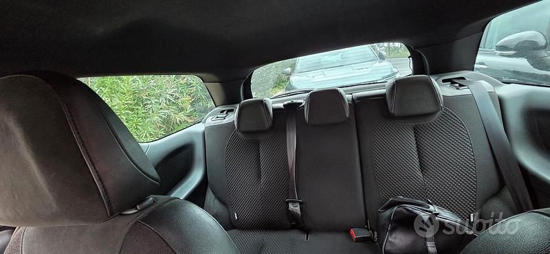 Usata DS Automobiles DS3 So Chic 92 CV (67 kW) 2016 Nero Utilitaria