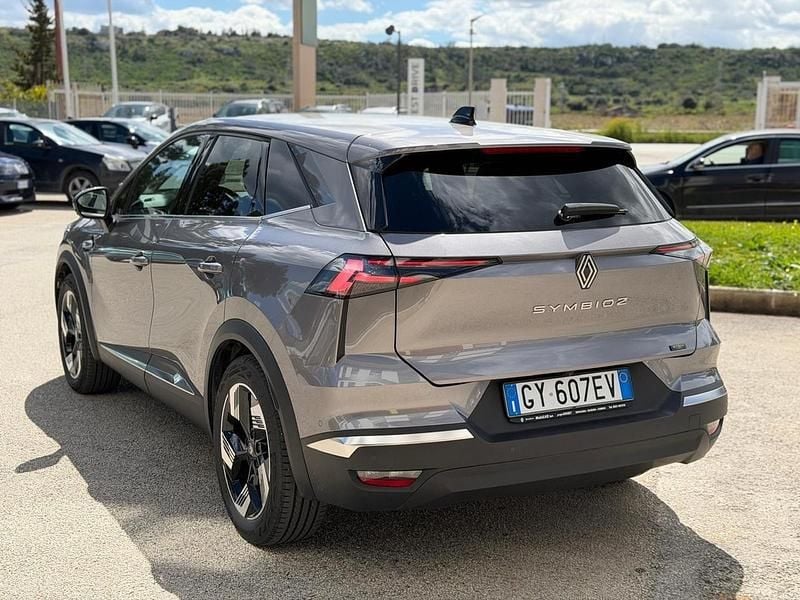 Usata Renault Symbioz Iconic 93 CV (68 kW) 2025 Grigio SUV