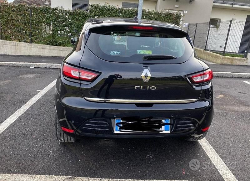 Nero Usata 2018 Renault Clio IV Utilitaria | 9000 € (Buon prezzo) - Immagine 1/4