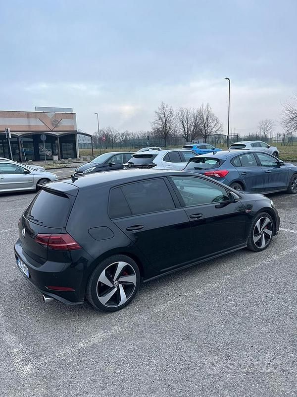 Usata VW Golf VII GTI 245 CV (180 kW) 2019 Nero Berlina