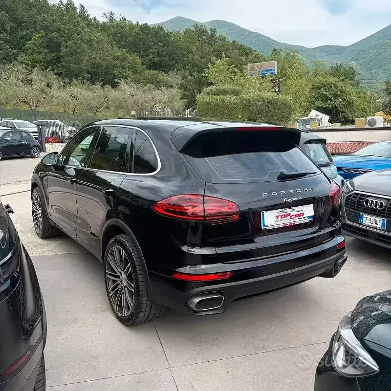Usata Porsche Cayenne 250 CV (183 kW) 2016 Nero SUV