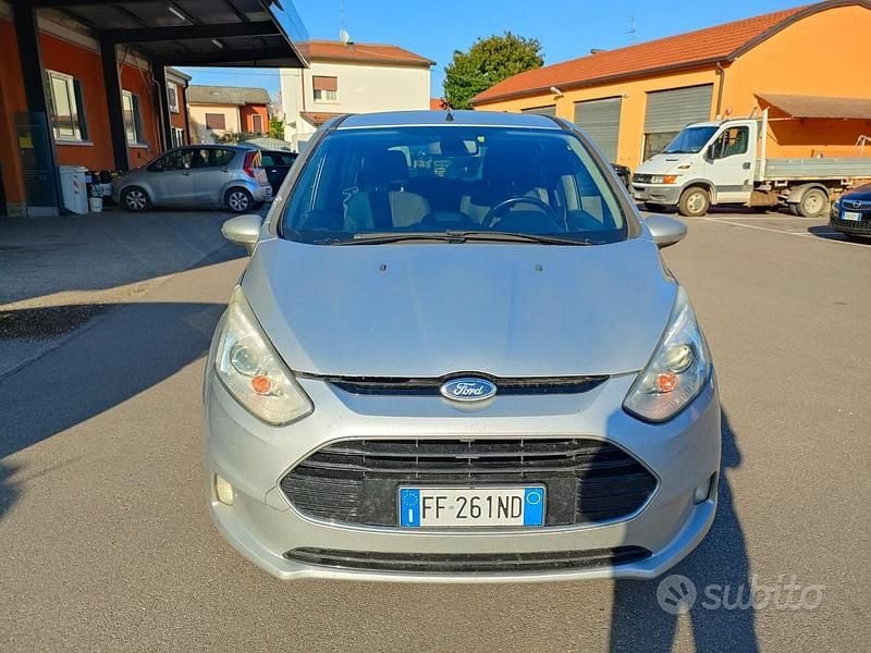 Usata Ford B-MAX Titanium 90 CV (66 kW) 2016 Grigio Monovolume