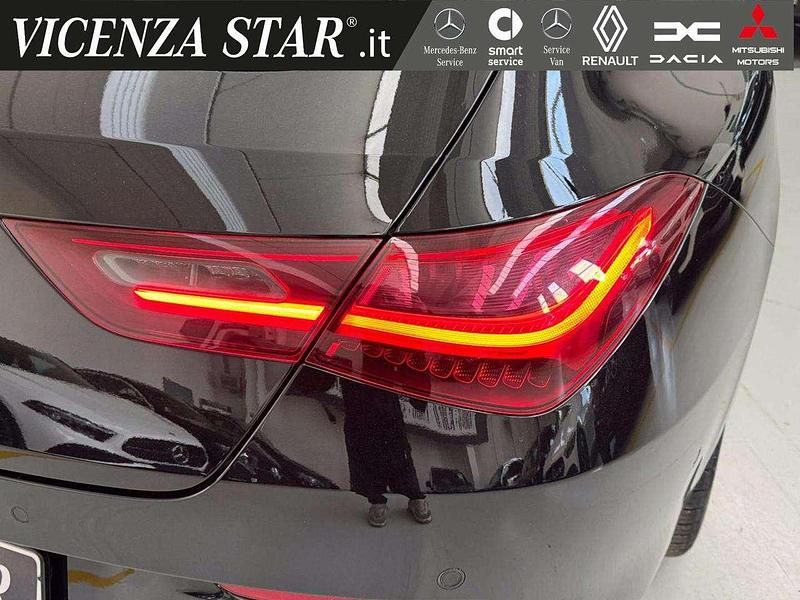 Usata Mercedes CLA200 150 CV (110 kW) 2024 Nero Station wagon