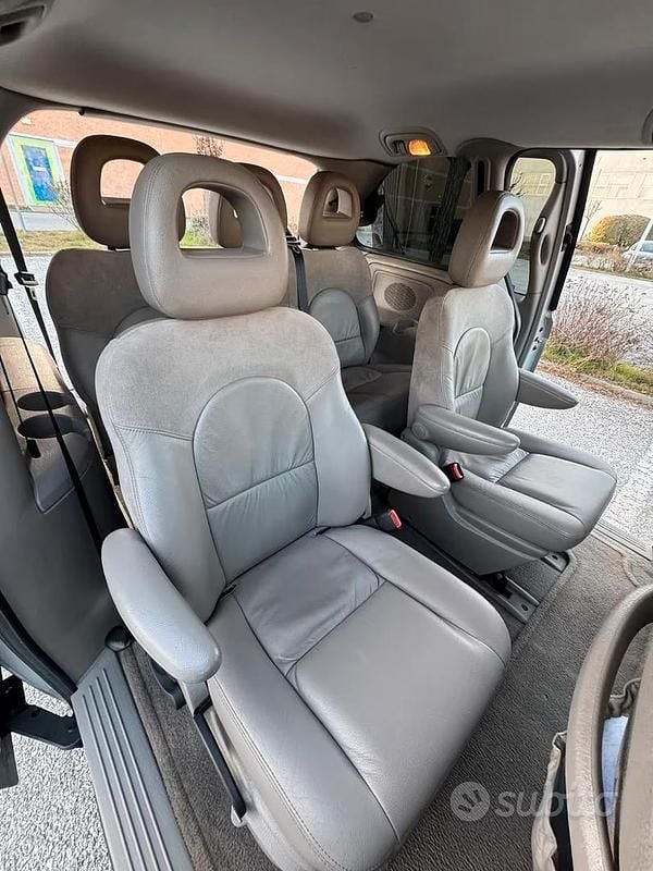 Usata Chrysler Grand Voyager 2001 Monovolume