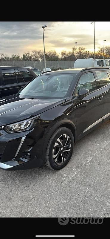 Usata Peugeot 2008 82 CV (60 kW) 2020 Nero SUV