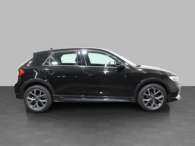 Usata Audi A1 Admired 110 CV (80 kW) 2023 Nero mito metallizzato SUV