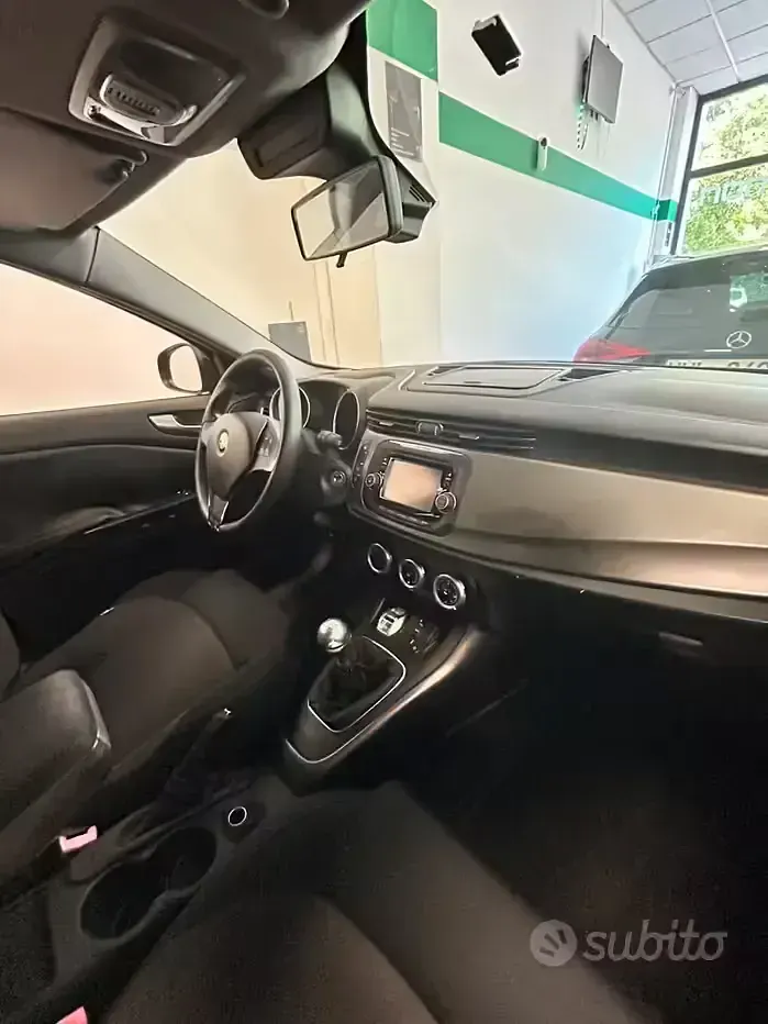 Usata Alfa Romeo Giulietta Progression 105 CV (77 kW) 2014 Nero Utilitaria