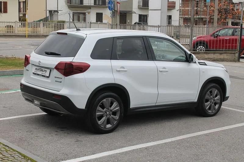 Usata Suzuki Vitara Cool 129 CV (94 kW) 2024 Bianco SUV