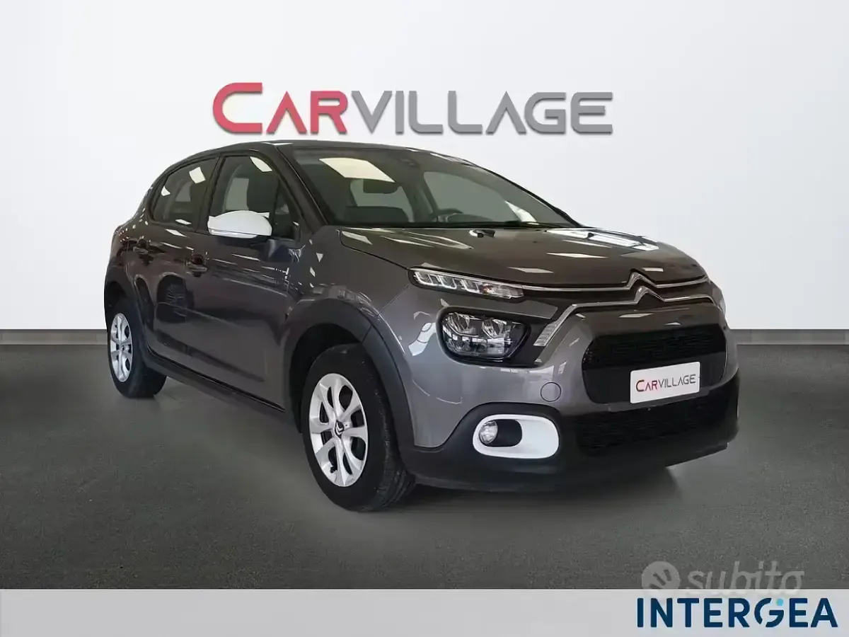 Gebraucht Citroën C3 PureTech 83 PS (61 kW) 2024 Grau Limousine