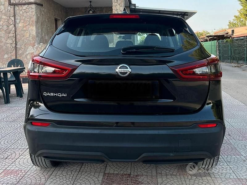 Usado Nissan Qashqai 116 CV (85 kW) 2020 Negro SUV