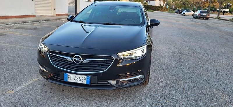 Usata Opel Insignia Business 136 CV (100 kW) 2018 Station wagon