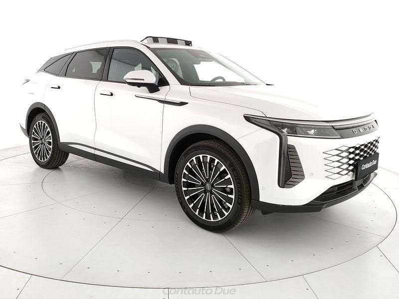 Nuova Omoda 9 537 CV (394 kW) 2026 Khaky white SUV
