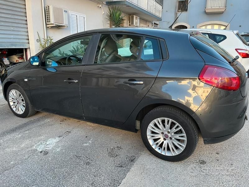 Usata Fiat Bravo 120 CV (88 kW) 2009 Grigio Utilitaria