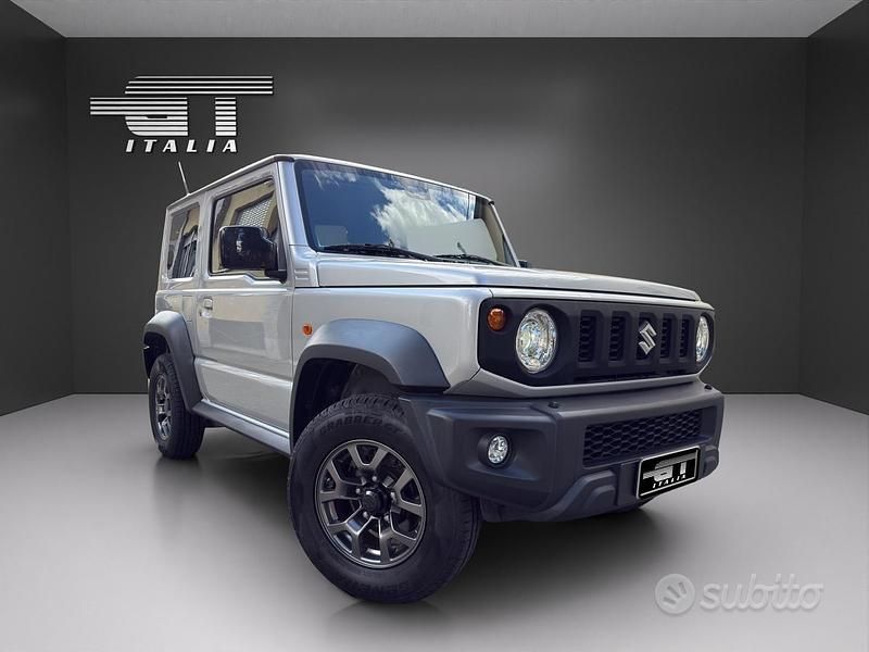 Grigio Usata 2020 Suzuki Jimny SUV | 32.900 € (Cara) - Immagine 1/4