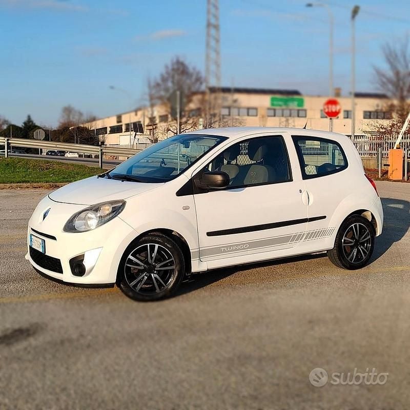 Usata Renault Twingo 75 CV (55 kW) 2011 Bianco Utilitaria