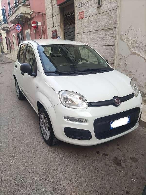 Usata Fiat Panda Lounge 86 CV (63 kW) 2015 Bianco Utilitaria