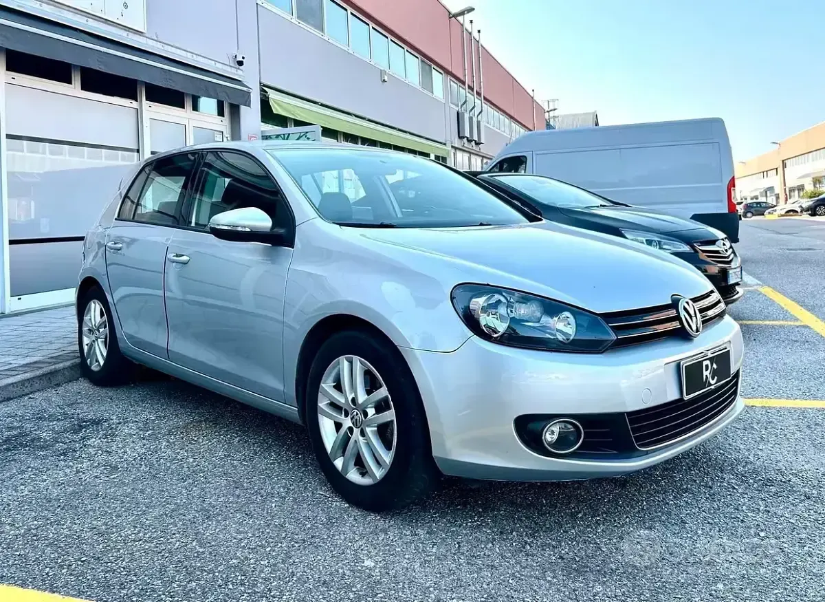 Usata VW Golf VI 110 CV (80 kW) 2009 Grigio Berlina